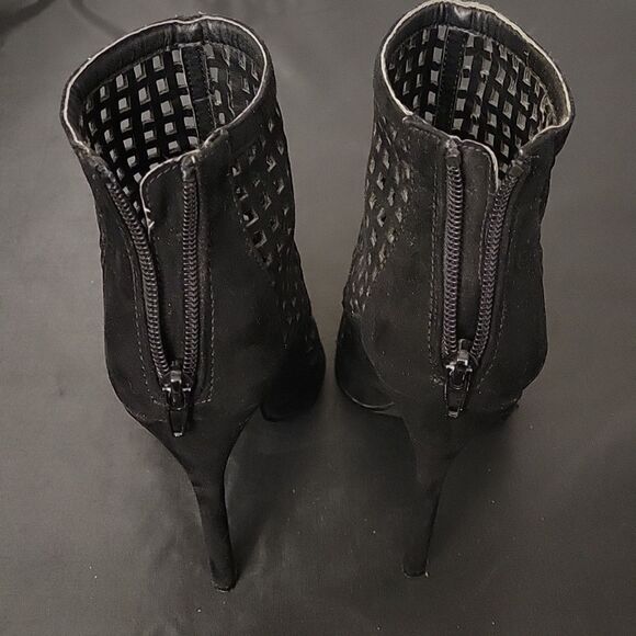 FOREVER 21 SUEDE POINTED TOE ZIPPER CLOSURE CUTOUT DESIGN WOMEN"S SANDAL G1 - Picture 16 of 16